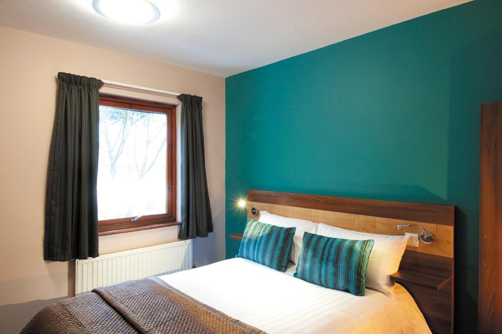 The Cedars Hotel Wokingham Habitación foto